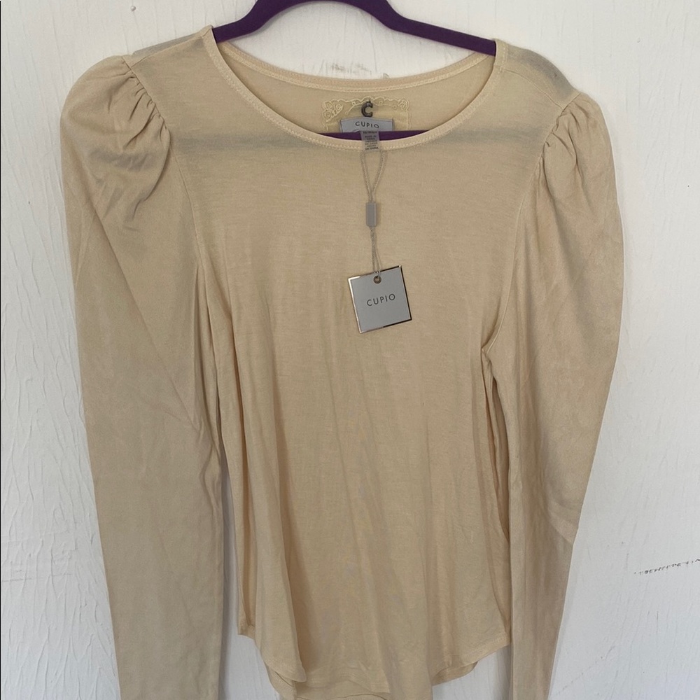 Cupio Tan Puff Sleeve Ruched Blouse